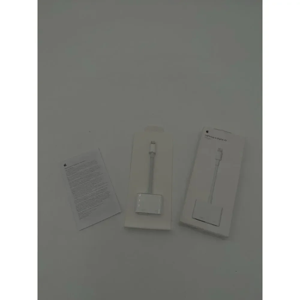 GENUINE Apple Lightning to Digital AV Adapter !!